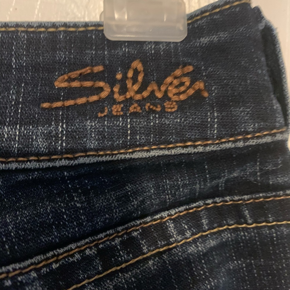 Jeans ๐ - Picture 3 of 7